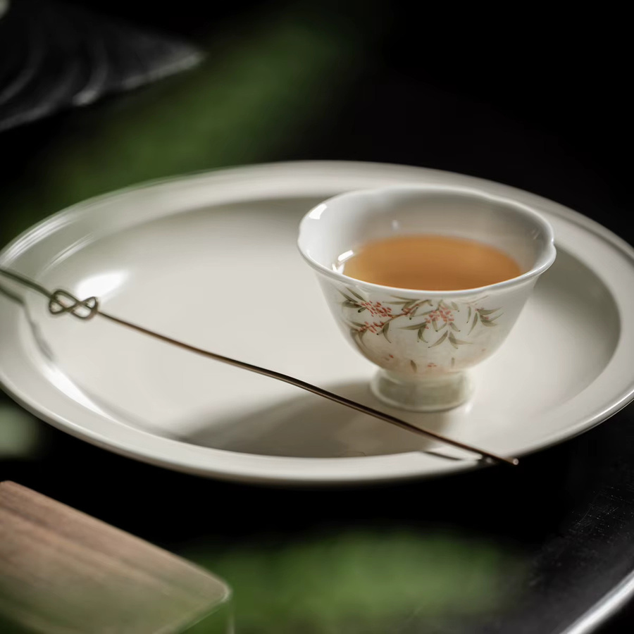 Handbemalte Keramik-Teetasse in Orange mit Regen-Design für dein Gongfu-Teeservice und die chinesische Teezeremonie - Bild 3