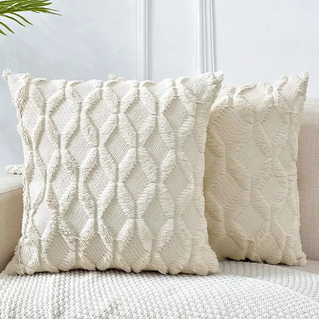 Dekorativer Kissenbezug von CANIRICA in Beige für dein Wohnzimmer oder Zuhause - Bild 1
