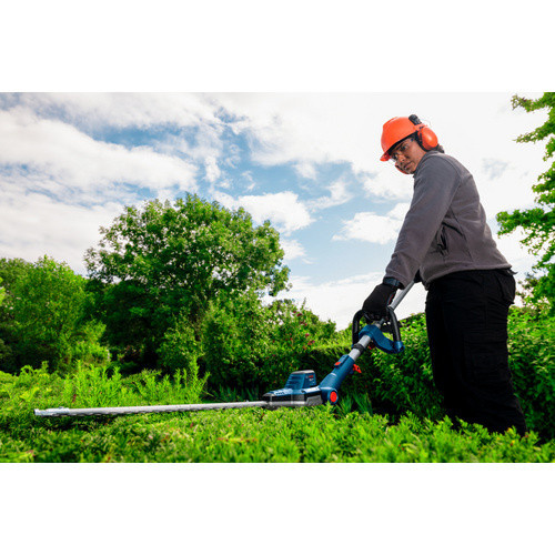 Bosch Professional Akku-Stabheckenschere GHE 18V-50FP Solo in Blau/Mehrfarbig - Bild 2