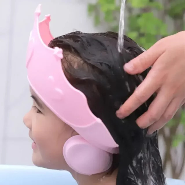 Verstellbarer Kinder Gehörschutz beim Haarewaschen als weiche Duschkappe in Blau oder Pink - Bild 1
