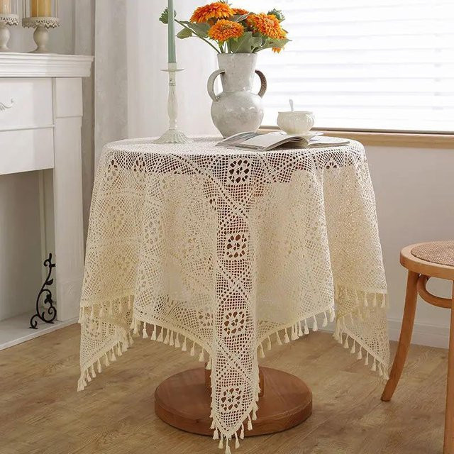 Dekorative Baumwoll-Tischdecke mit Fransen und Spitze in Beige, B/B: 60 x 60 cm - Bild 1