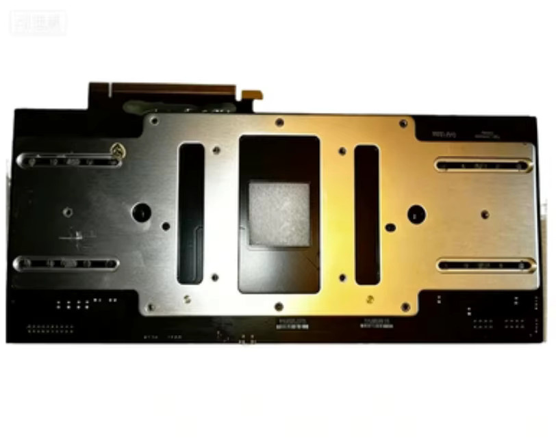 Nvidia Tesla V100 32GB mit SXM3-Schnittstelle und Adapterplatine - Bild 2