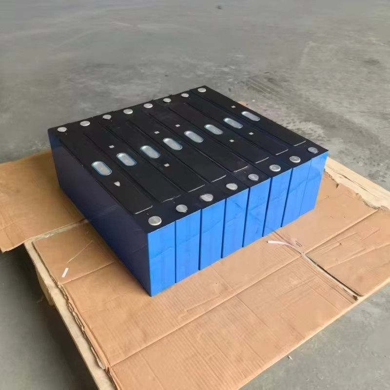 Lithium-Eisenphosphat Akku 1175 Ah 3,2V blau für Solarenergiespeicher mit hoher Lebensdauer - Bild 2