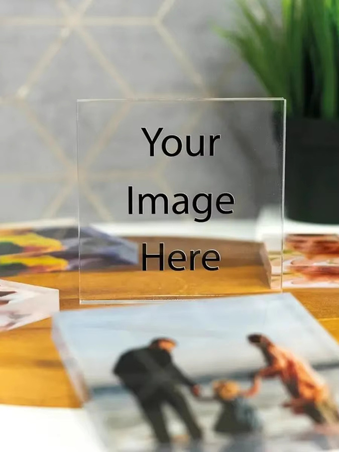 Individuelles Acryl-Fotodisplay von Hello Young für Haustiere, handgefertigte 3D-Desktop-Dekoration in Rot und Transparent - Bild 2