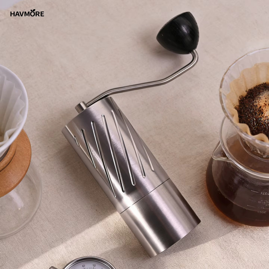 Havmore Handkaffeemühle aus Edelstahl mit konischem 7-Sterne-Mahlwerk in Silber - Bild 3