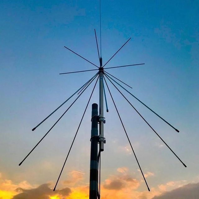 Diamond D3000N Discone-Antenne Breitband und UWB, VHF/UHF/SDR, 25-3000MHz, Silber, Anschluss PL259 und SO239-k - Bild 1