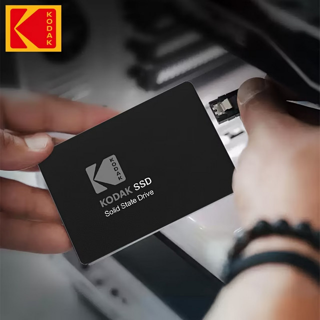 Kodak x120Pro SSD SATA3.0 2,5 Zoll Solid-State-Laufwerk in Schwarz mit 550 MB/s Lesegeschwindigkeit für Desktop-PCs und Laptops - Bild 1