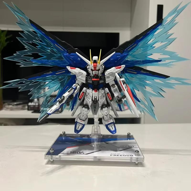 TAKARA TOMY MGSD Freedom ZGMF-X10A Mech Montage Modell Kit Action Figur, mit Licht und Flügel Effekt - Bild 3