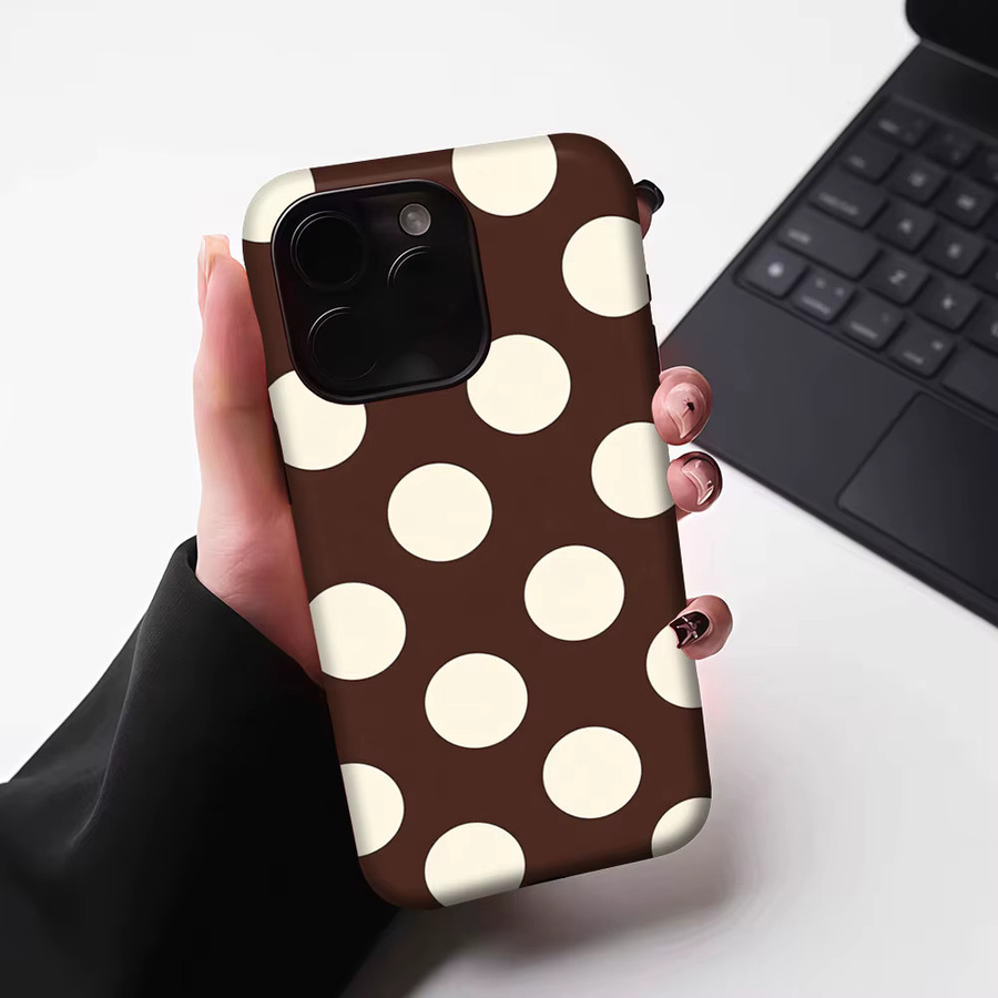 Aurbe 2-in-1 MagSafe Hülle mit mattem Film für iPhone 17 16 15 14 Plus Pro Max, stoßfeste Hartschale, Braun und Creme Polka Dots - Bild 6
