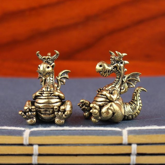 Dekorative Fengshui Chinesische Fliegender Drache Statue aus Messing in Gold für deine Heimdekoration - Bild 1