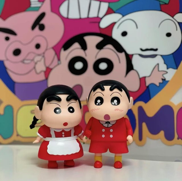 Crayon Shin-chan Rosen-Maid-Kollektion Figuren-Ornamente, 2-teiliges Set, Rot, ab 14 Jahren - Bild 1