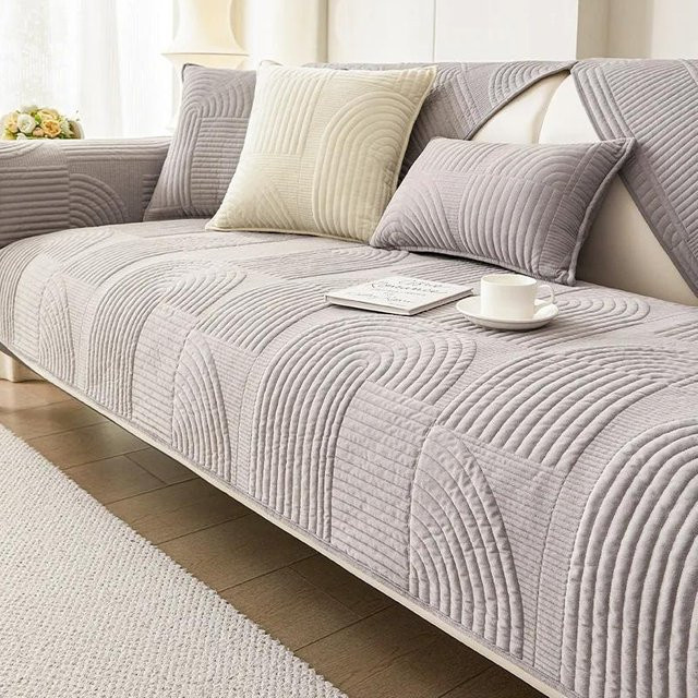 Weicher Plüsch-Kissenbezug von Household supplies MH in Beige oder Grau, quadratisch, B/T/H: 70 x 70 x 0 cm - Bild 1