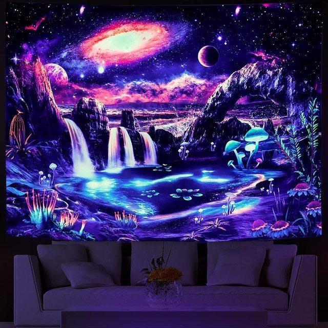 UV-reaktiver Schwarzlicht-Galaxie-Wandteppich mit Trippy-Planet- und Wasserfall-Motiv in Schwarz und Multicolour, Boho-Stil, B: 150 cm, H: 100 cm - Bild 1