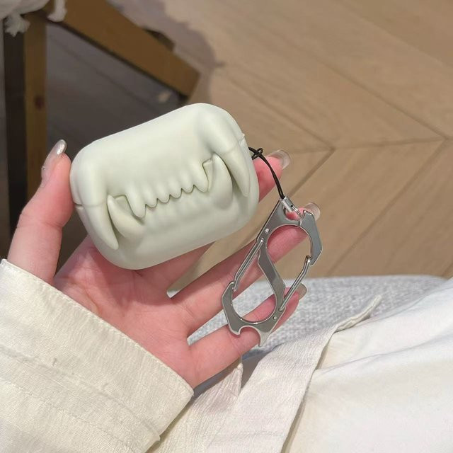Apple AirPods Schutzhülle 3D Tigerzahn Cartoon Kopfhörerbox mit Anhänger in Weiß für AirPods 4 3 2 1 Pro Pro 2 - Bild 1