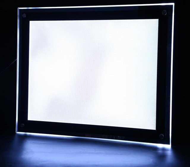 Aimo LED Leuchtkasten A3 mit Akryl-Klapprahmen und Hintergrundbeleuchtung in Schwarz - Bild 1