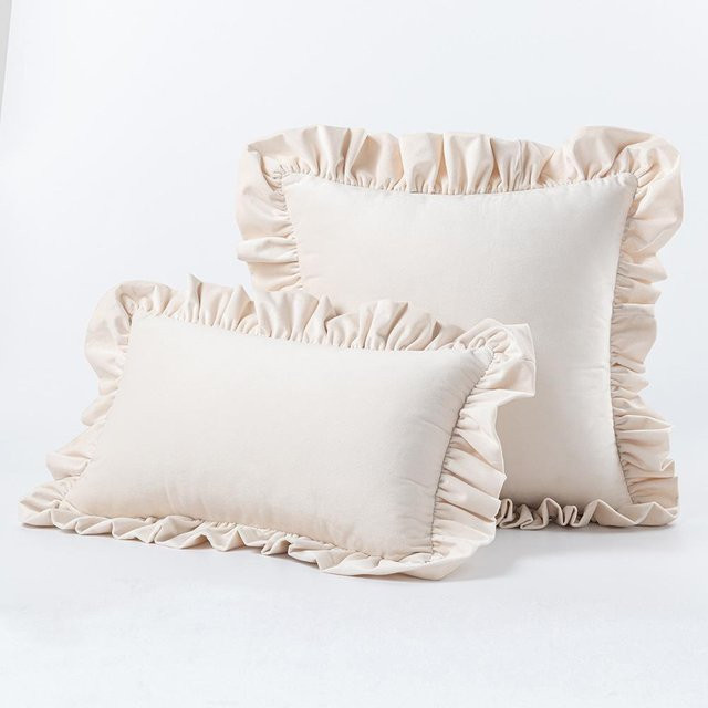 JMG Clothing Samt Kissenbezug mit Rüschenrand in Beige, Breite: 45 cm, Höhe: 45 cm - Bild 1