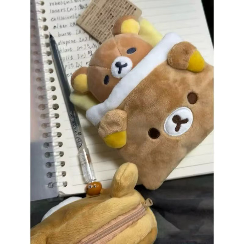 Sanx Rilakkuma Schlafsack aus Plüsch für 10 cm Puppenanhänger in Braun - Bild 4