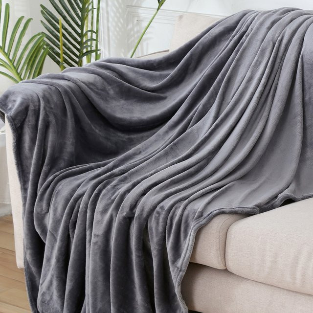 Flauschige Couchdecke für Bett und Sofa in Blau und Grau - Bild 1