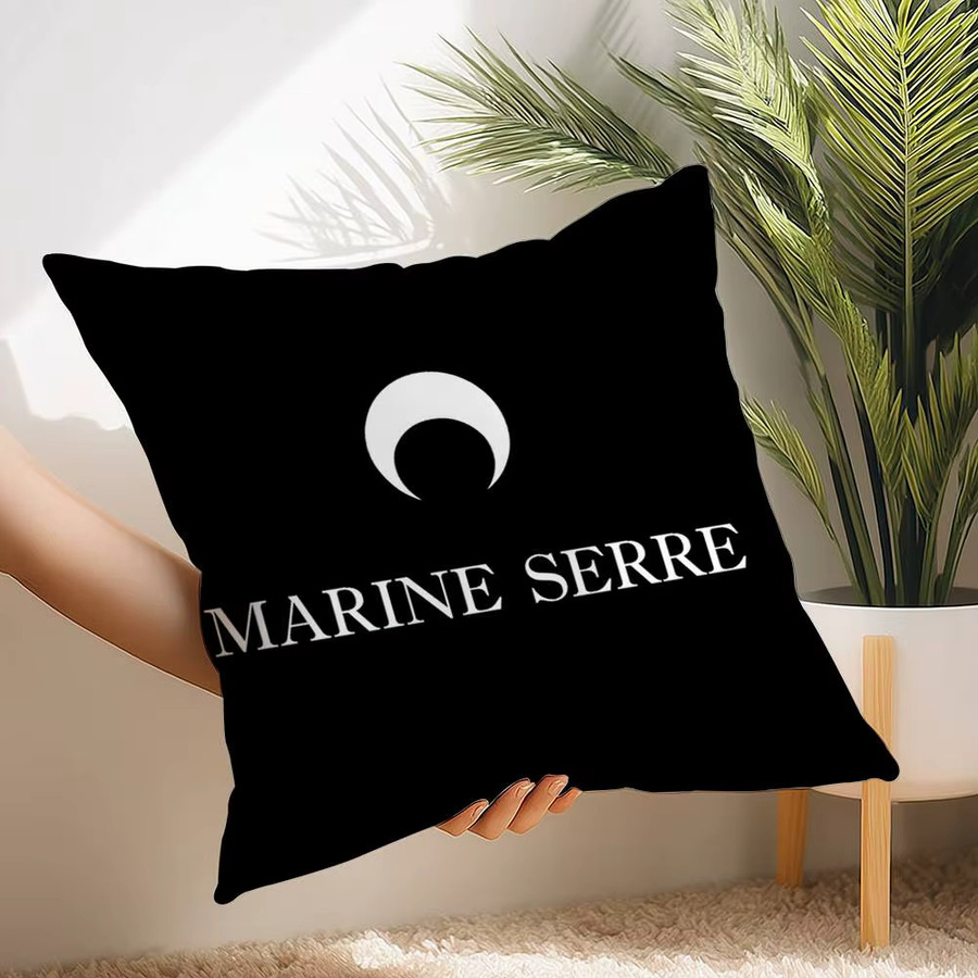 Marine Serre Kissenbezug mit Plüschdruck in Schwarz für deine Dekoration - Bild 4