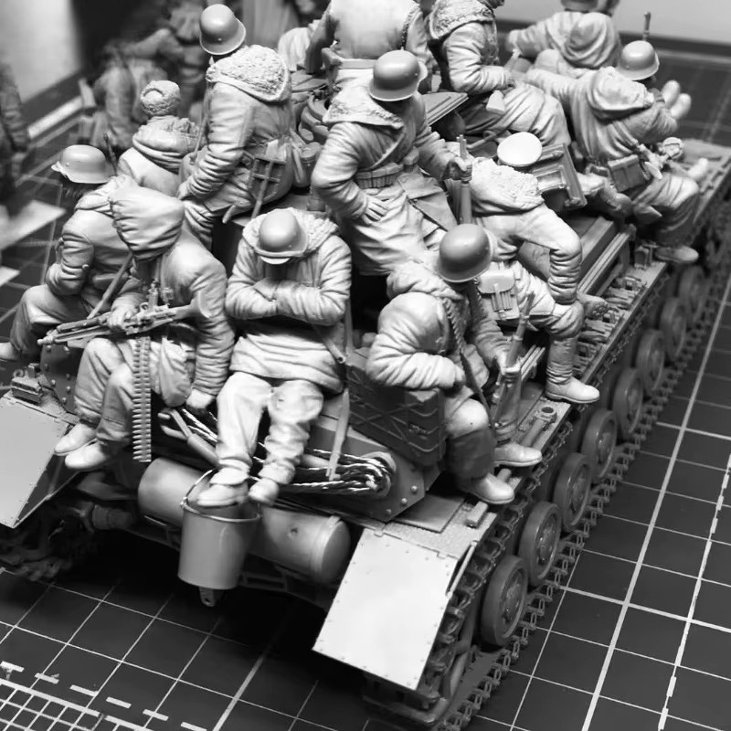 JIJIE Panzersoldaten-Set, Modellbausatz, Maßstab 1:35, Militär - Bild 3