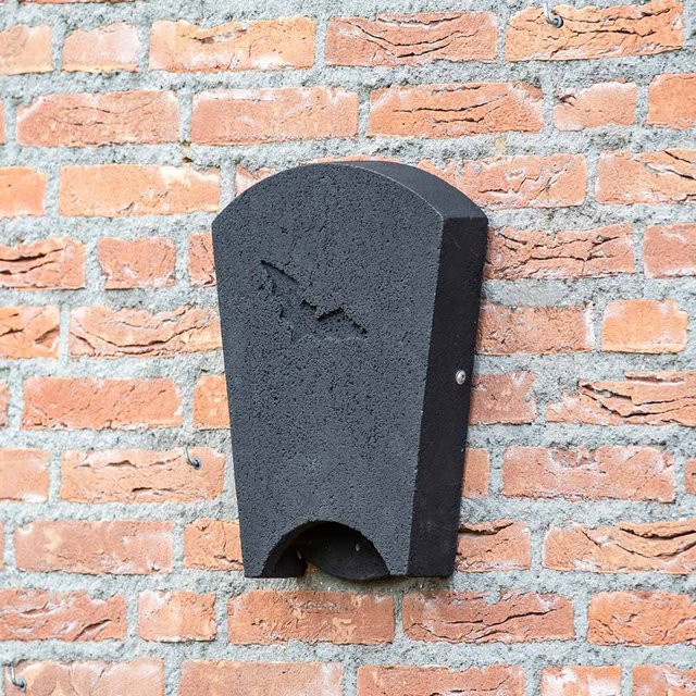 Fledermauskasten Beaumaris Midi von CJ Wildlife in Schwarz für Betonoberflächen - Bild 1