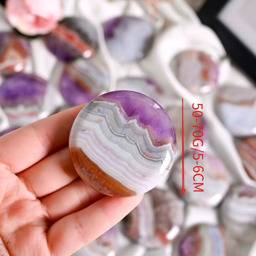 CrystalHola Amethyst-Achat-Kristall als runder Handstein in Lila und Orange mit abstraktem Muster zur Tischdekoration - Bild 2