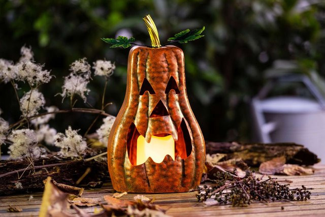 I-Glow LED Outdoor Dekokürbis SPOOKY in Orange mit Timer und Flicker-Effekt für Halloween - Bild 1