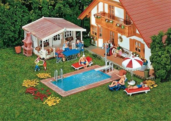 Faller Swimming-Pool und Gartenhaus, 1:87 (Spur H0) - Bild 1