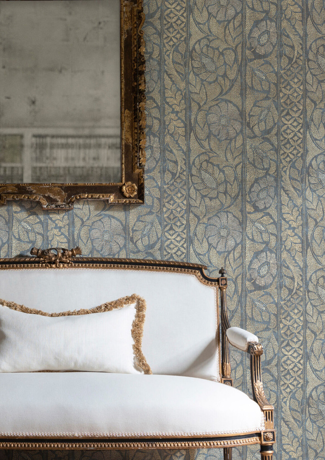 Lewis & Wood Tapete Kashmiri in Lavender Purple mit floralem und botanischem Design - Bild 1