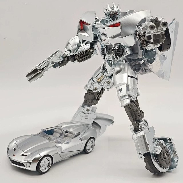 Hasbro HP-01 War Dancer Sideswipe Actionfigur, verwandelbarer Roboter, Corvette Assassin Sportwagen, 16 cm - Bild 1