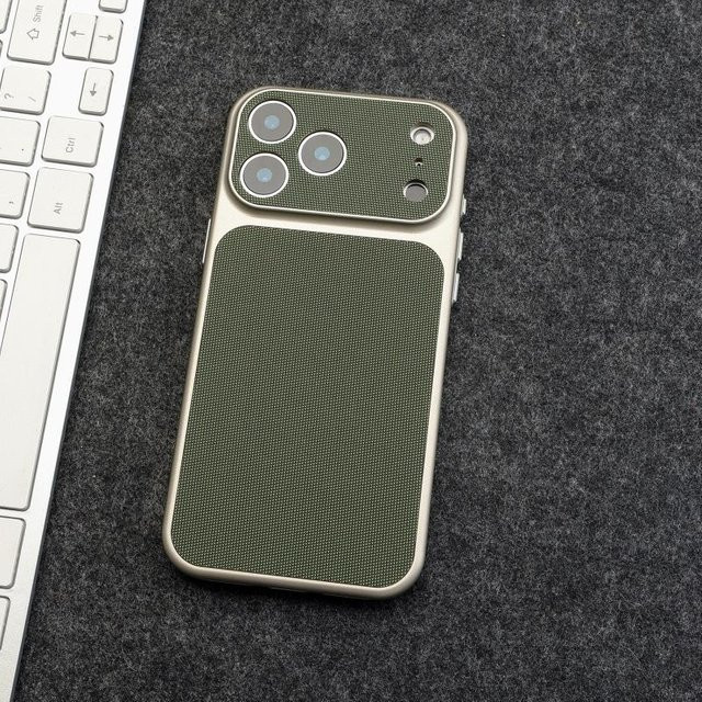 Vintage Gewebtes Leder Case für Apple iPhone 15 Pro Max in Grün, Retro Stoßfeste Handyhülle mit PC-Beschichtung - Bild 1