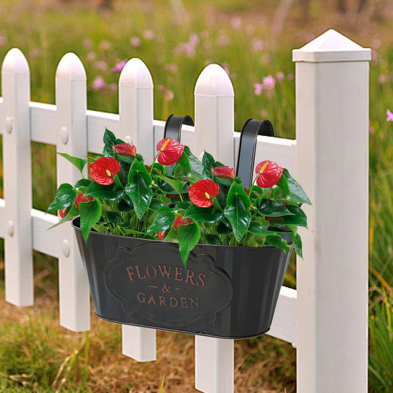 Hängender Blumentopf aus Metall in Blau für Garten und Zaun, B/T/H: 24,0 x 22,5 x 9,5 cm - Bild 3