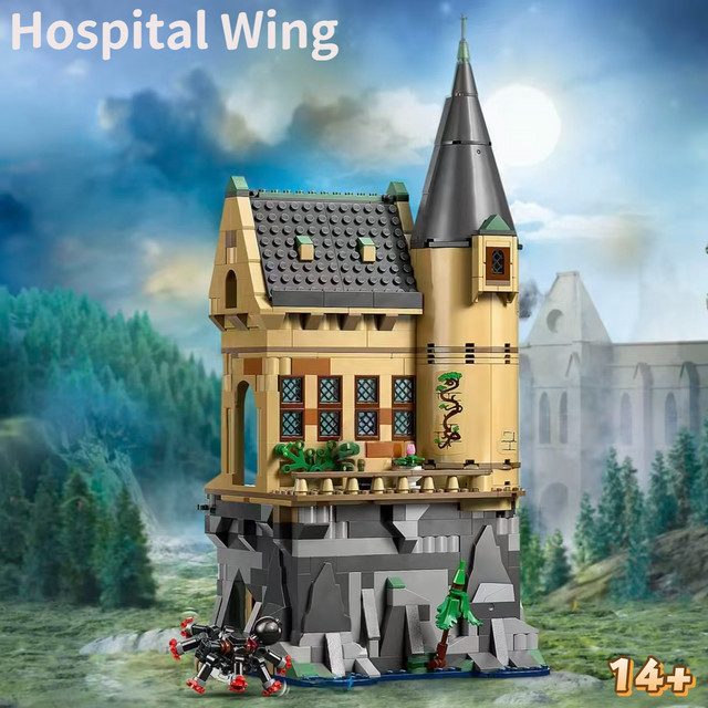 Hot Toys Harry Potter Zauberwelt Schloss Schule Krankenhaus, Baustein-Puzzle, 907 Teile, ab 14 Jahre - Bild 1