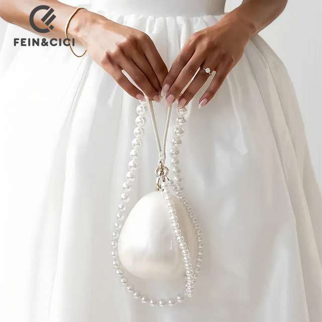 fein&cici Clutch aus Acryl, Perlenriemen, Damen - Bild 1