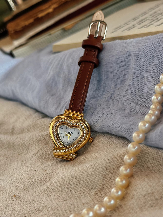 LSVTR Damen-Quarzuhr, herzförmiges Zifferblatt, Diamant, braunes Lederarmband - Bild 2