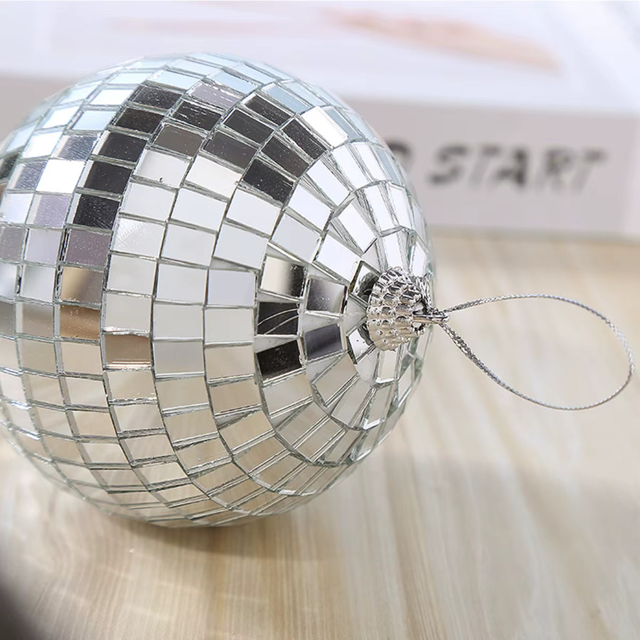 EsenTroye Spiegel-Disco-Kugel in Silber, reflektierendes Party-Deko-Ornament für Retro-Partys, Hochzeiten und Weihnachten, Durchmesser: 8,0 cm - Bild 5