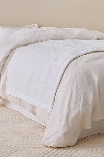 Jotex LINDEN Hotel-Tagesdecke gesteppt in Weiß aus Polyester - Bild 1