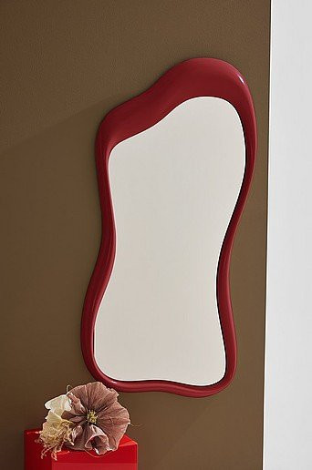 Lenny Design Wandspiegel Pastill in Rot aus Holz - Bild 1