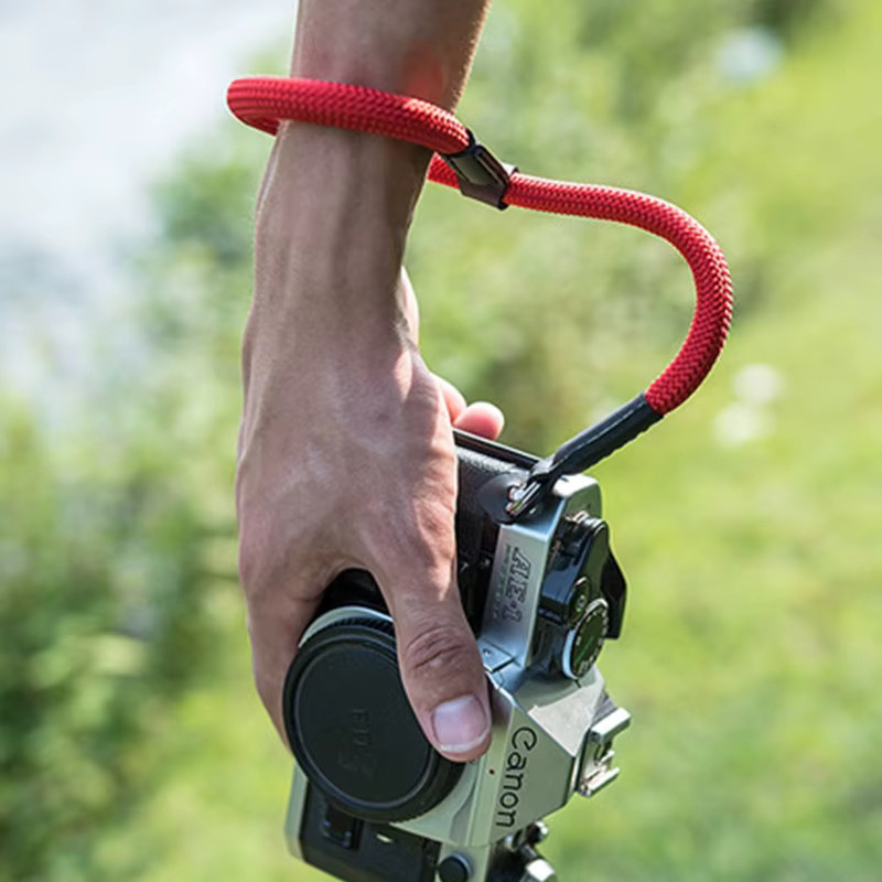 NiYi Kamera-Handschlaufe aus gewebtem Kletterseil in Schwarz, universell passend für Sony, Nikon, Canon, Fuji, Pentax und Olympus - Bild 5