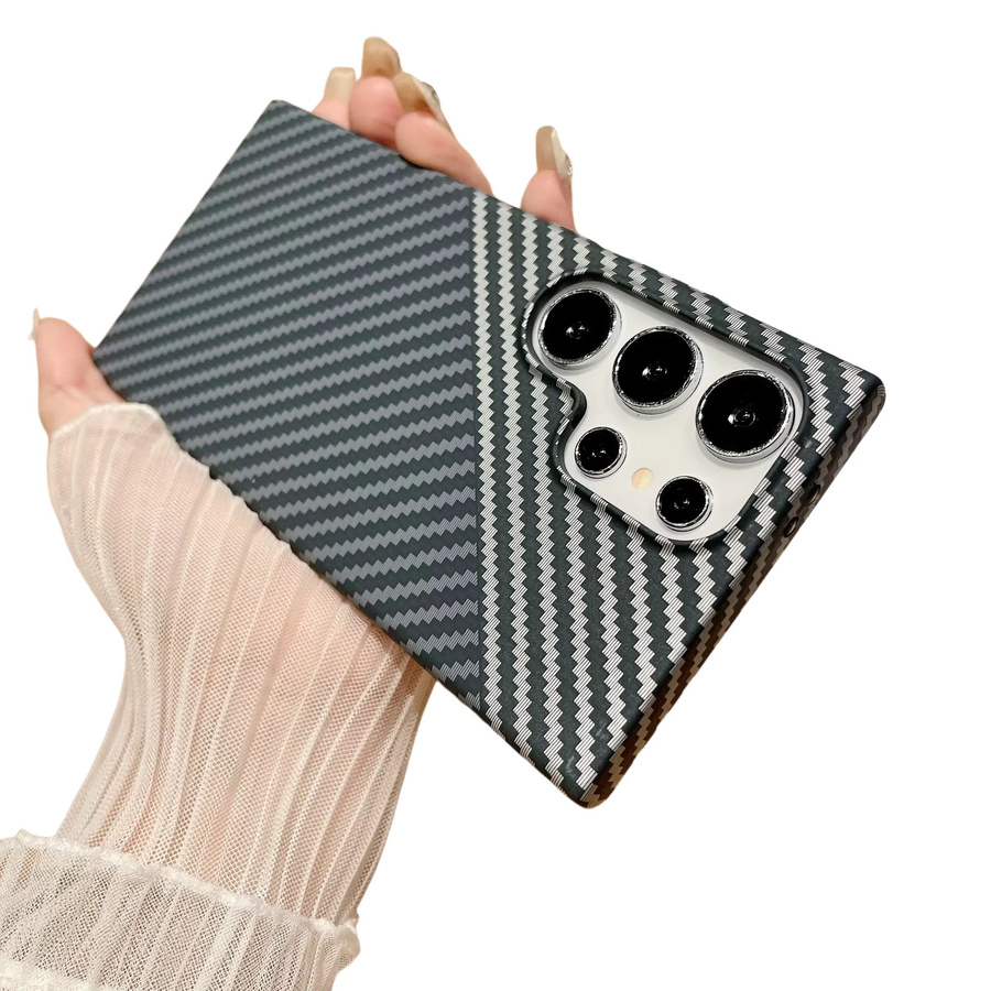 Ultradünne Carbonfaser-Hülle für Samsung Galaxy S26 Ultra in Schwarz mit kabellosem Laden und harter PC-Rückseite - Bild 3