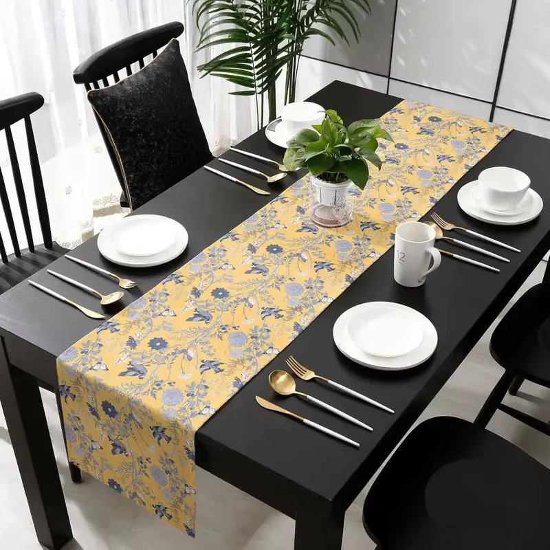 VIKAMA Tischläufer aus Leinen in Gelb mit Vintage-Vanille-Muster, Rustikaler Farmhaus-Stil für dein Zuhause, Länge: 150 cm - Bild 4