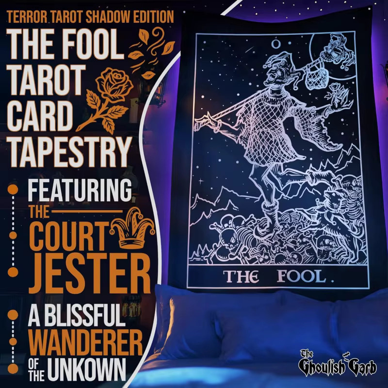 VIKAMA Fool Tarot Wandteppich Court Clown in Schwarz-Weiß – Gothic Wandbehang für deine Halloween Dekoration - Bild 2