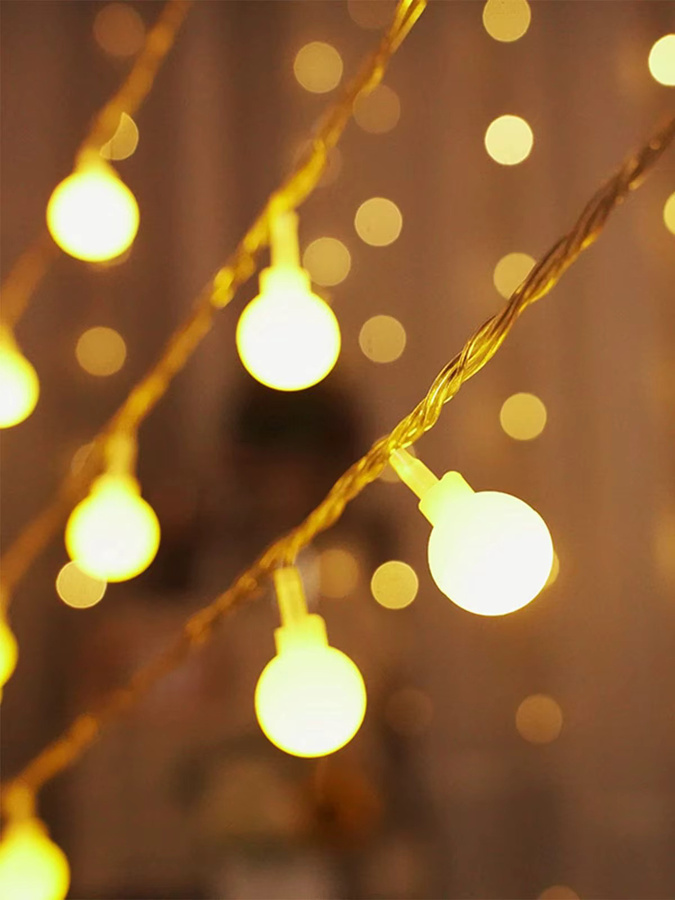 HEGEHE LED Power Ball Lichterkette in Weiß für Garten, Hochzeit und Party mit USB- oder Batteriebetrieb - Bild 5