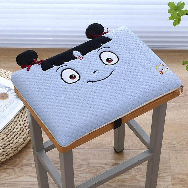 Yiran Furniture Memory Foam Sitzkissen für Studenten und Schule, quadratisch, abnehmbarer und waschbarer Bezug, B/T: 35 x 35 cm - Bild 1