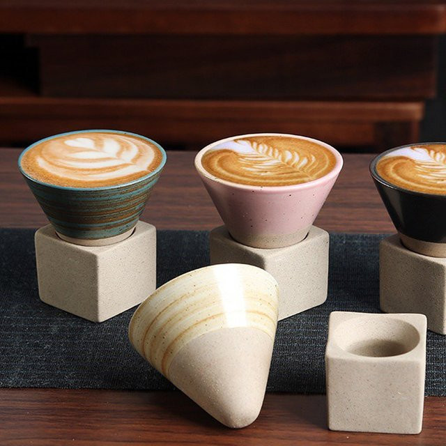 MYVIT Japanische Retro-Keramik-Kaffeetasse mit Blumenmuster in Weiß aus Porzellan und Keramik - Bild 1