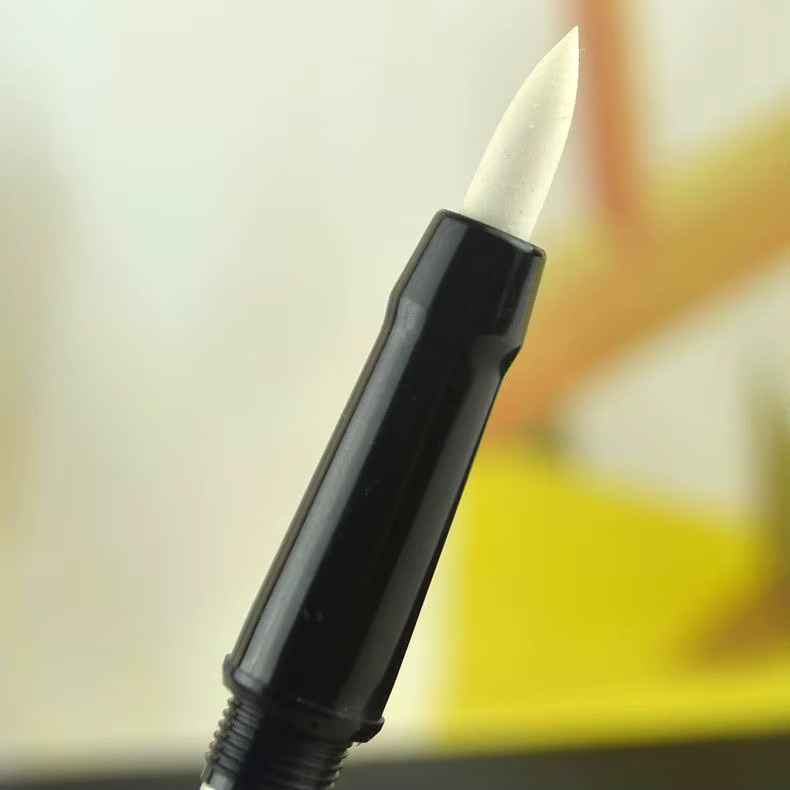 Hero 98 Soft-Tip Kalligraphie-Stift in Schwarz für kleine und mittlere Schriften - Bild 4
