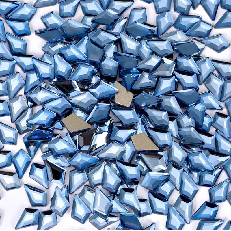 Nagel-Strasssteine, hellblau, quadratisch, glänzend, 100 Stück - Bild 1
