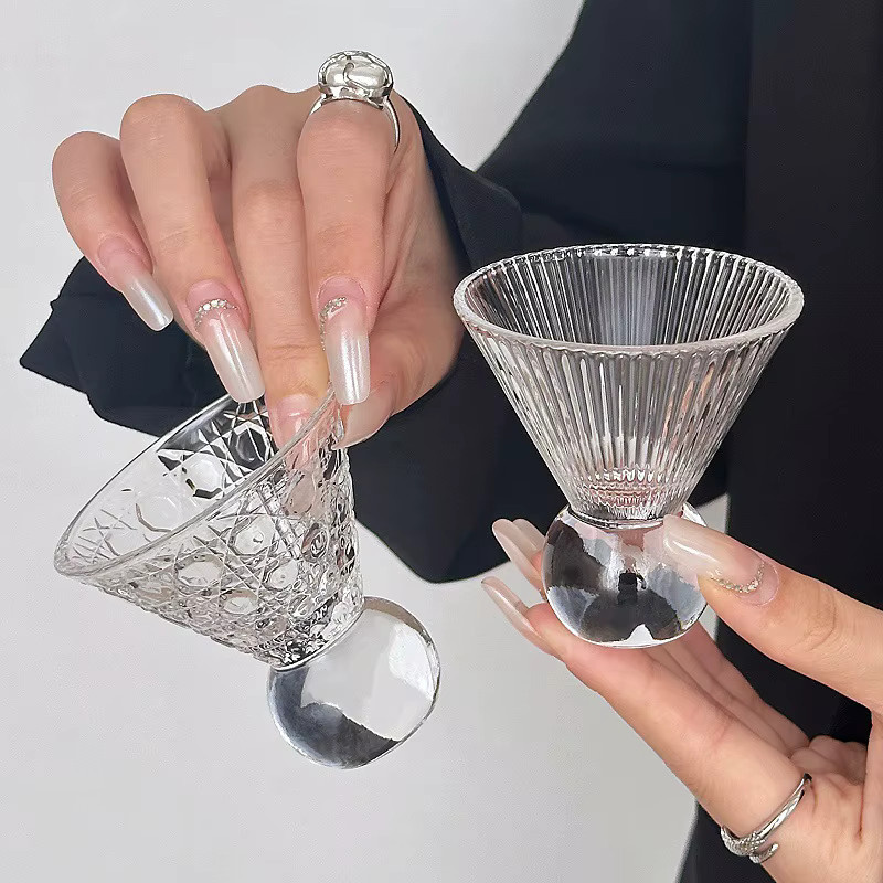 Edelstein Muster Glas Tasse mit hohem Stiel in Transparent für Eis Kaffee Saft und Wasser im Nordic Style - Bild 2