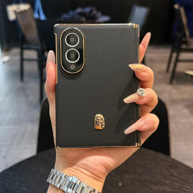 GRASALE Luxus PU-Leder Schutzhülle für Samsung Galaxy Z Fold 8 und Z Fold 8 Ultra in Schwarz - Bild 1