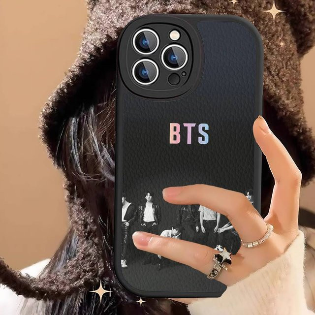 BTS Bangtan Boys Leder Handyhülle für iPhone 16 15 14 13 12 11 Pro Max Plus in Schwarz - Bild 1